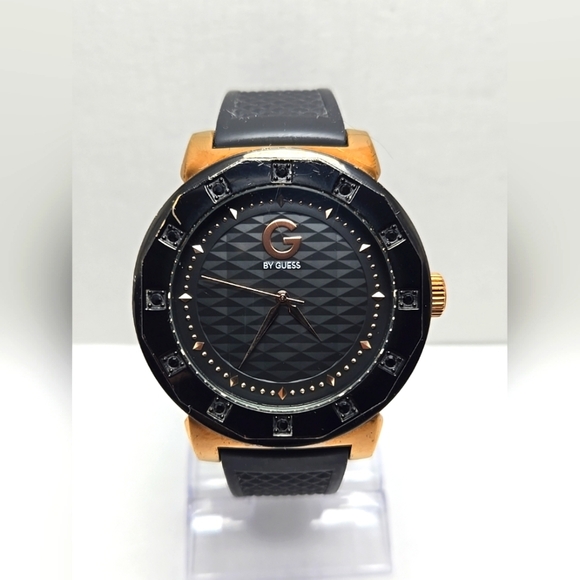 Mens G by GUESS  Black Rose Gold Watch G10438G1 New Battery - Picture 1 of 10